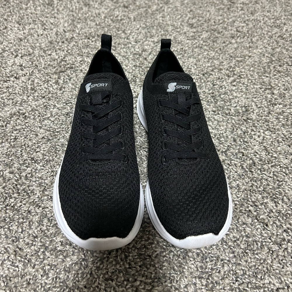 Sketchers Slip-on Sneakers